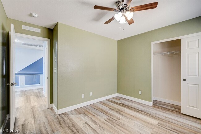 Building Photo - 9975 Mills Reef Ct