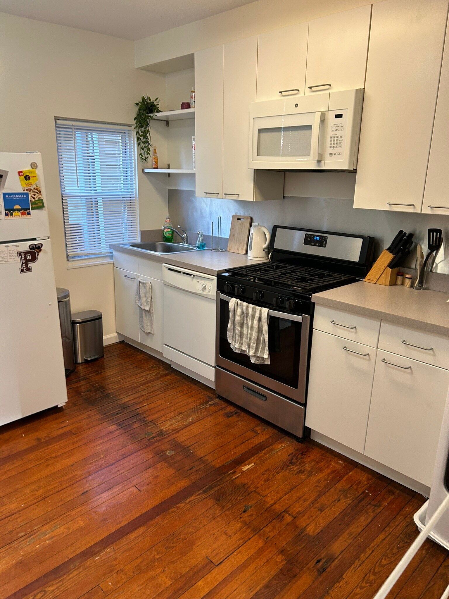 Building Photo - 3005 Huntingdon Ave