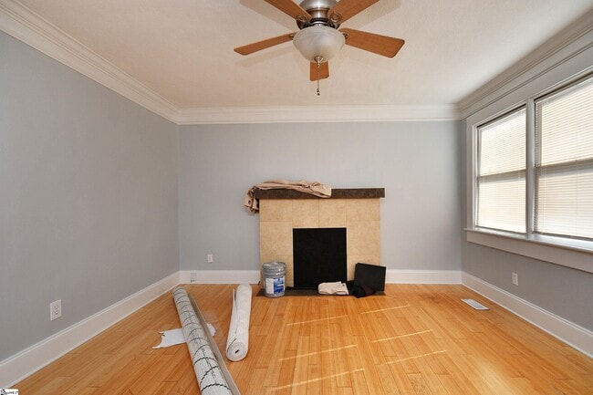Building Photo - 204 Parkins Mill Rd