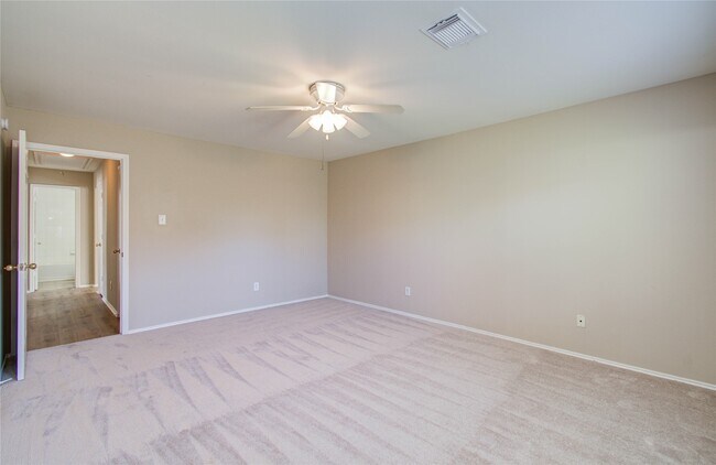 Building Photo - 14731 Country Rose Ln