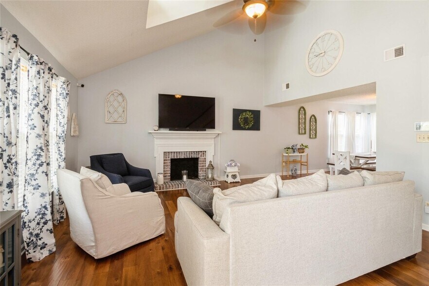 Building Photo - 9430 Cantle Dr
