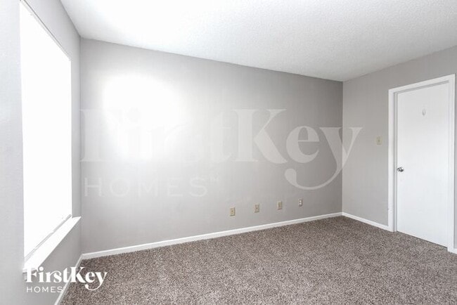 Building Photo - 2808 Redland Ln