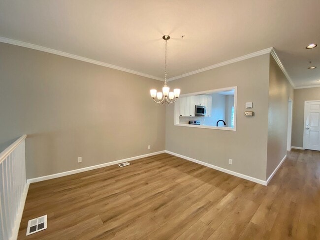 Building Photo - Updated 2 Bed 2 Story Napa Valley Club Con...