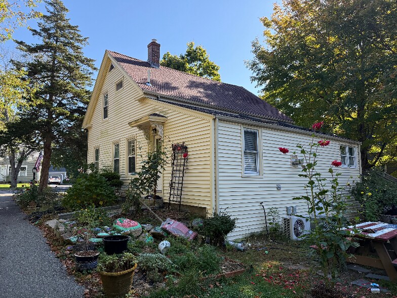 Building Photo - 153 High St