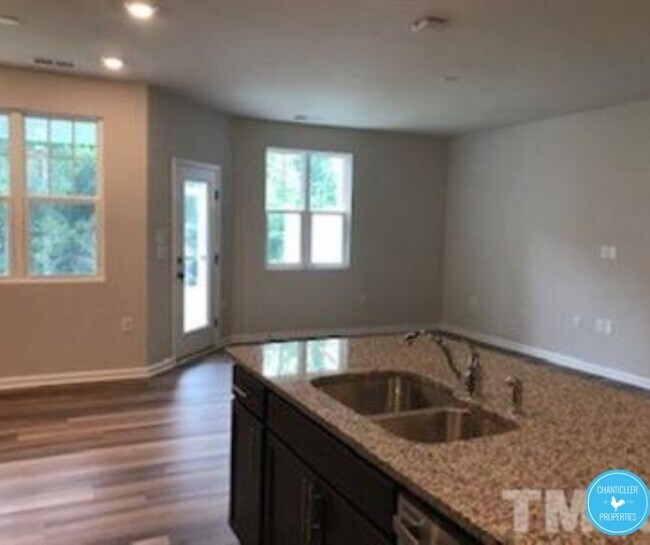 Building Photo - 1105 Kindness Ln
