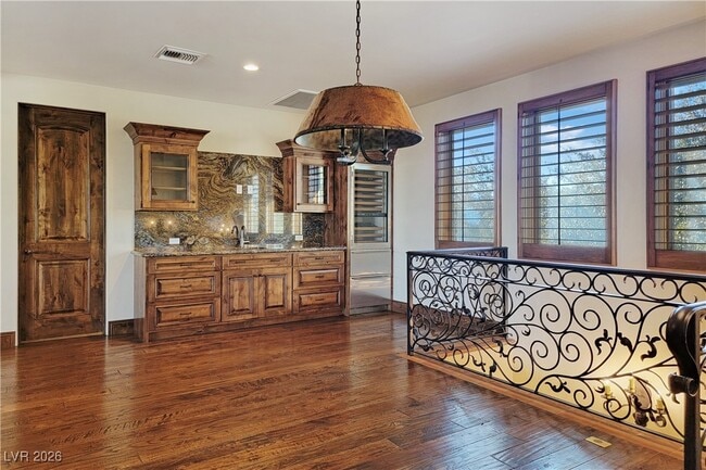 Building Photo - 4365 N Campbell Rd