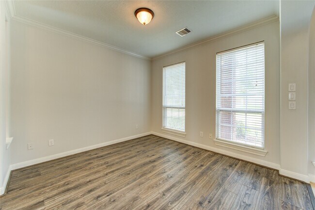 Building Photo - 5015 Shale Grove Ct