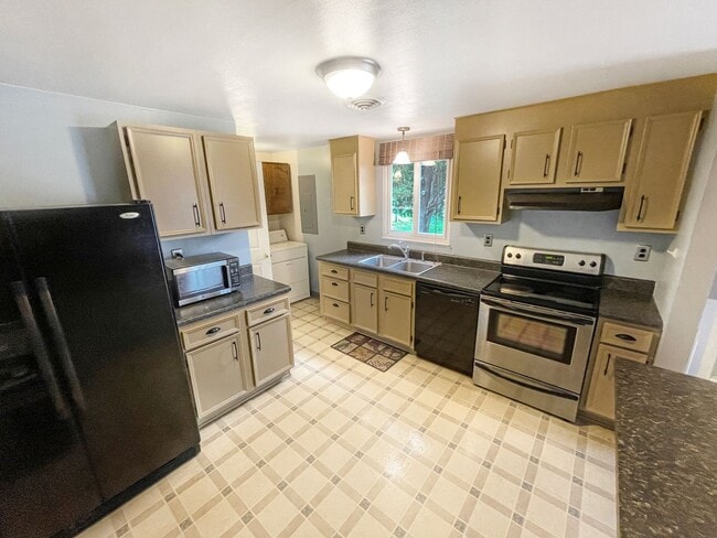 Building Photo - Holiday Special! – No Application Fee This Season! Beautiful 3-Bedroom, 1.5-Bath Rancher on Corne...