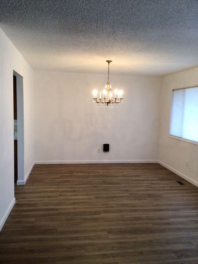 Building Photo - AVAILALBE NOW - Two Bedroom and Two Bath D...