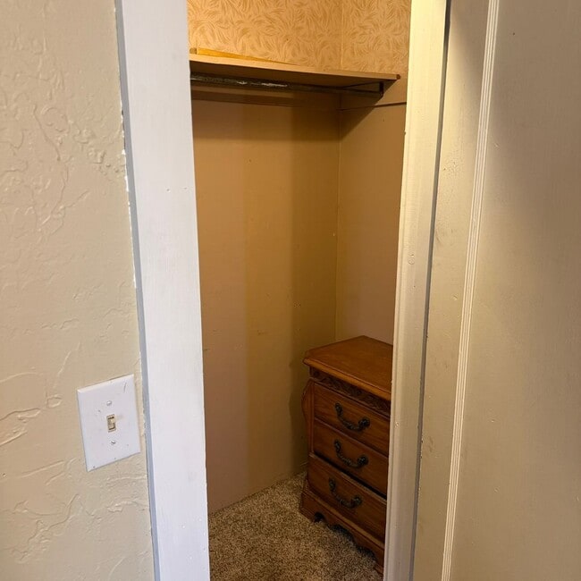 Building Photo - Fully Furnished Spacious 3 Bed 2 Bath, Pet Friendly Home in Orchard Mesa All Utilities Included!