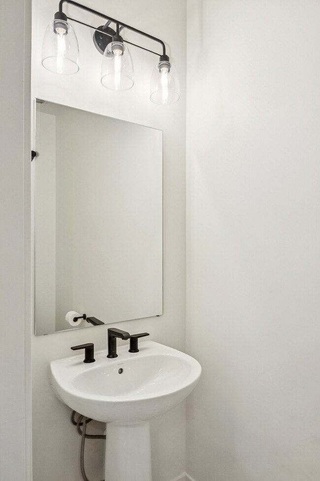 Building Photo - 474 Ascent Dr