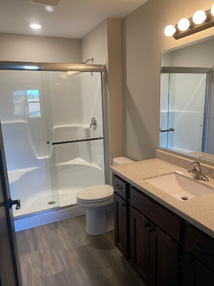 Building Photo - 1013 Royal Blvd