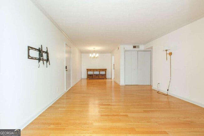 Building Photo - 3005 Seven Pines Ln