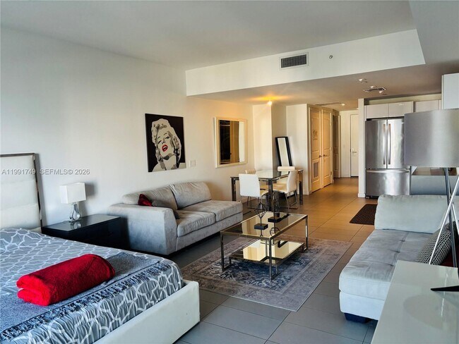 Building Photo - 1600 NE 1st Ave