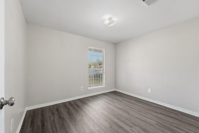 Building Photo - 10407 Lantry Way