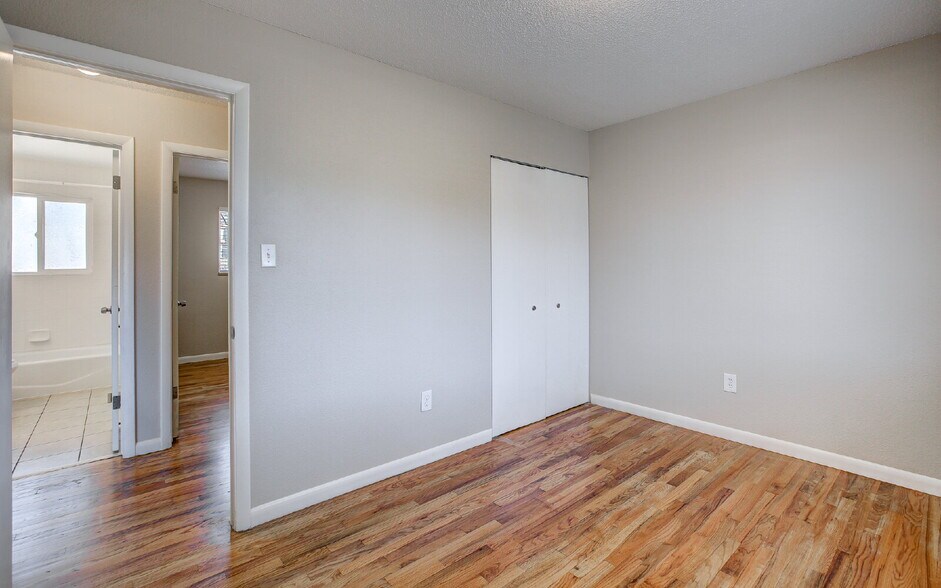 Building Photo - 3-Bedroom Home with Garage and Fenced Yard...