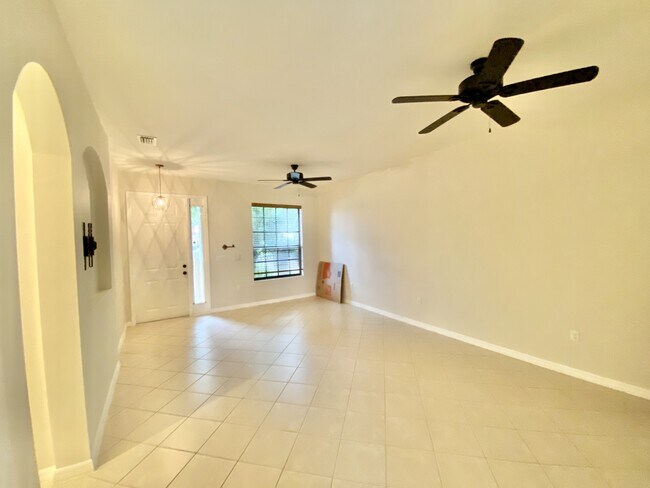 Building Photo - 7472 Bristol Cir