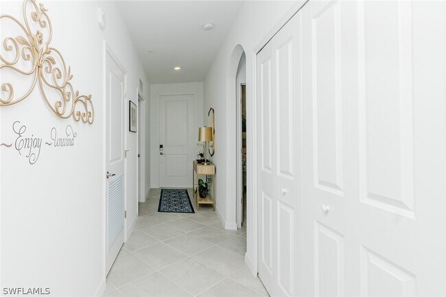 Building Photo - 5555 Double Eagle Cir