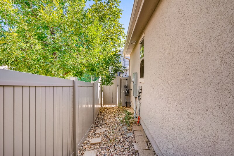 Building Photo - 6378 S Xanadu Way