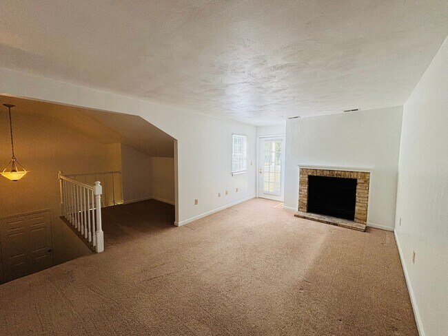 Building Photo - 108 Chowning Pl