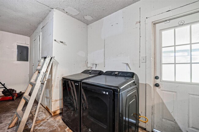 Building Photo - 10263 Old Orchard Rd