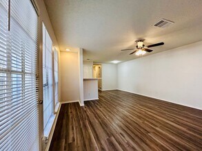 Building Photo - 9315 Kempler Dr