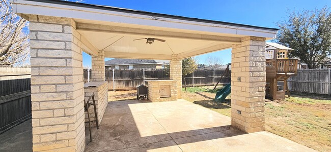 Building Photo - 3208 Ranchland Dr