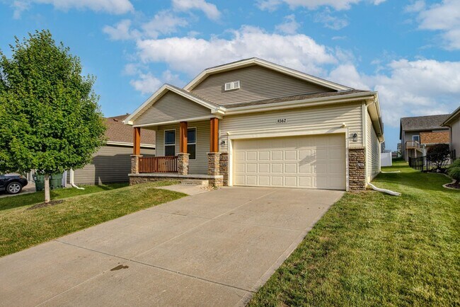 Building Photo - Spacious 4-Bedroom Near Lake Cunningham