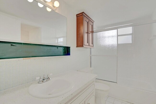 Building Photo - 4500 N Flagler Dr