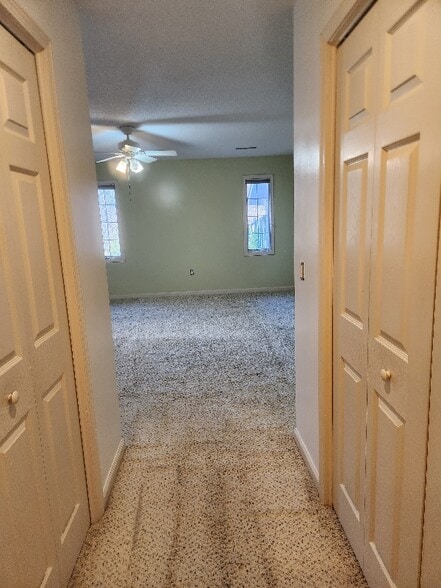 Building Photo - 1105 Estate Dr