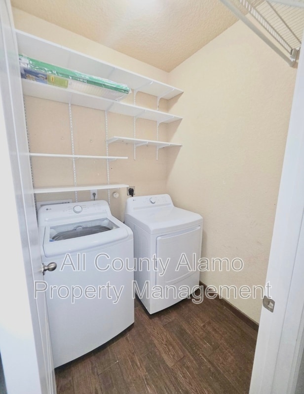 Building Photo - 9611 Nueces Canyon