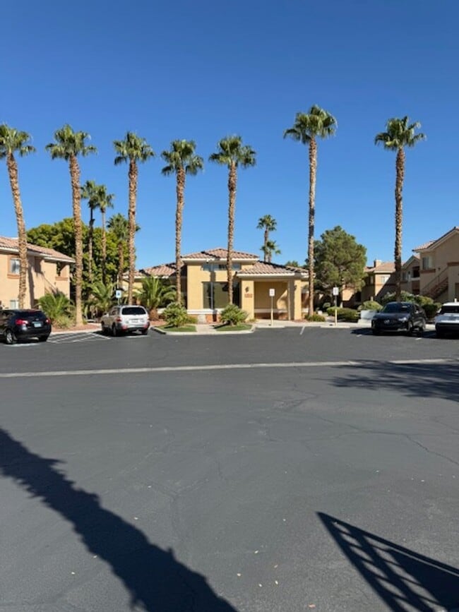 Building Photo - 2-BEDROOM, COND IN LAS VEGAS