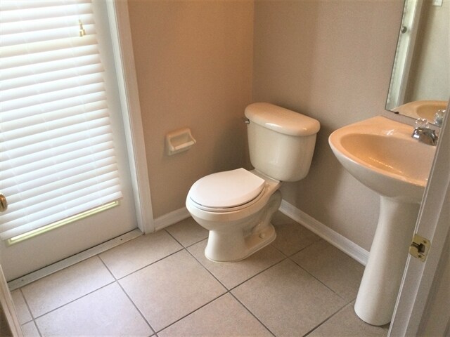 Building Photo - 9221 Lost Mill Dr