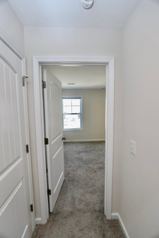 Building Photo - 1854 Gabriel Ln