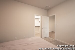 Building Photo - 1516 SPECHTS