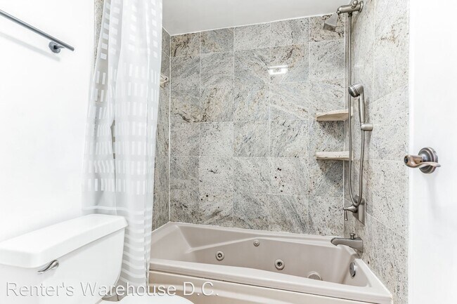 Building Photo - 1 br, 1 bath House - 5808 Royal Ridge Dr U...