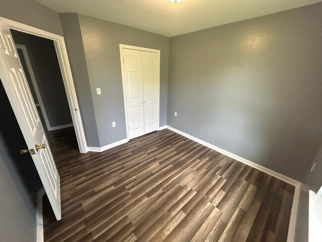 Building Photo - 5878 Chapel Ln