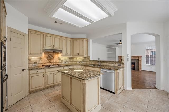 Building Photo - 4758 Ridgeland Dr