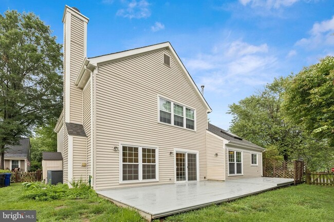Building Photo - 507 Foxridge Dr SW