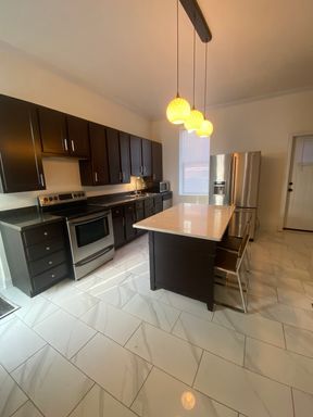 Building Photo - 2905 S 18th St