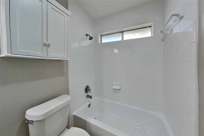 Building Photo - 4959 Sentry Woods Ln