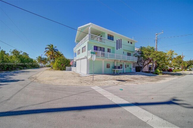 Building Photo - 2 Snipe Rd