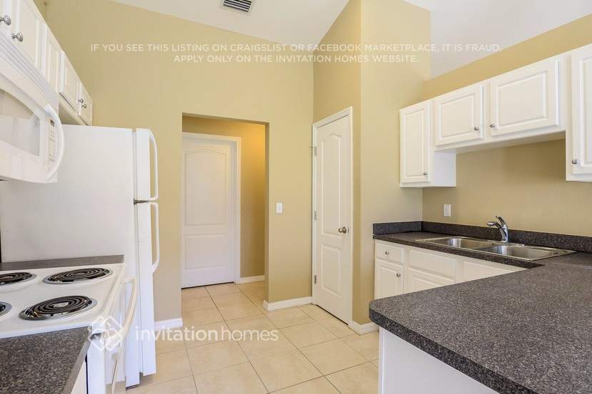 Building Photo - 3177 Fort Socrum Village Blvd