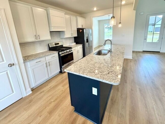 Building Photo - OPEN HOUSE! Now Leasing a Brand New 4 bedroom 2.5 bath home in Oakland.