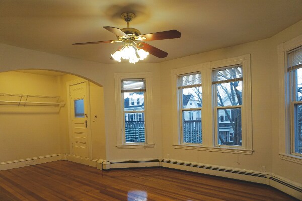 Building Photo - 156 Brown St