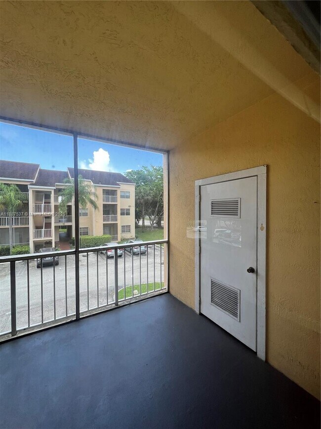 Building Photo - 15300 SW 106th Terrace