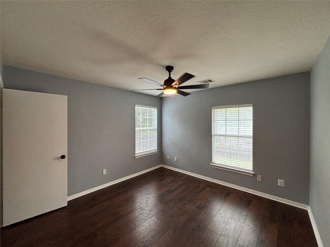 Building Photo - 3100 Prado St