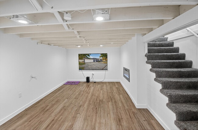 Building Photo - 3603 21st Ave