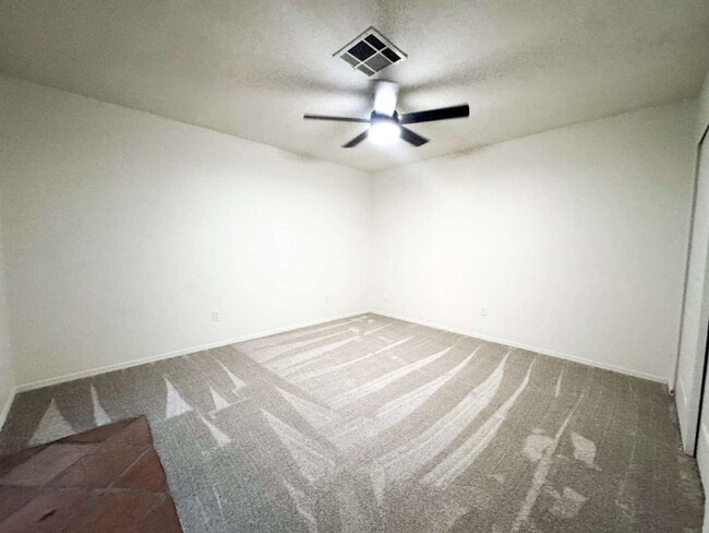 Building Photo - "2-Bed, 2-Bath Condo in Laguna Place!"