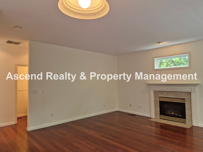 Building Photo - Available Now Stunning 2 Level Traditional...